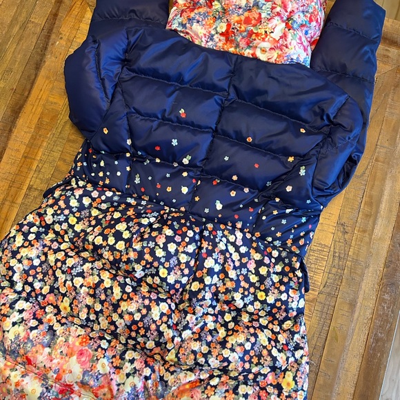 Designer kids coat. EUC. Size 5/6/7. - Picture 4 of 4